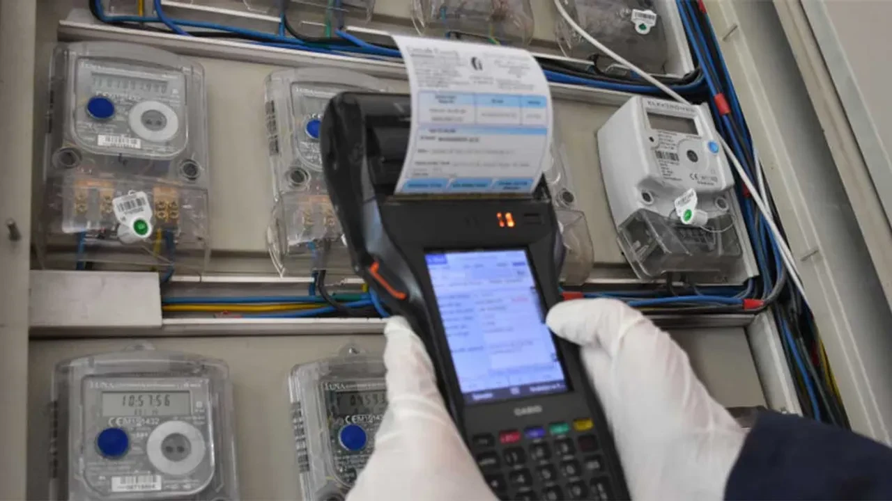 Elektrikte Yeni Dönem: Sayaç Okuma Sistemi Değişiyor mu?