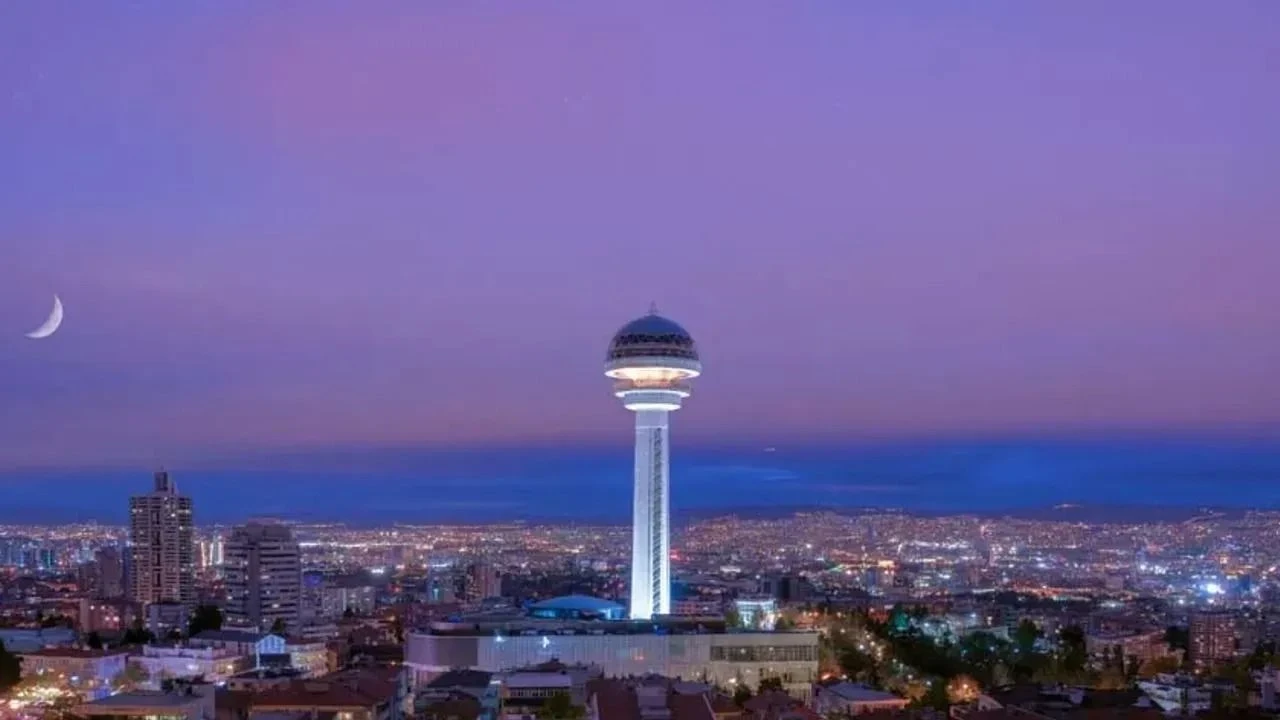 Ankara’da Şehir Turu: Gezilecek Yerler ve Meşhur Tatlar
