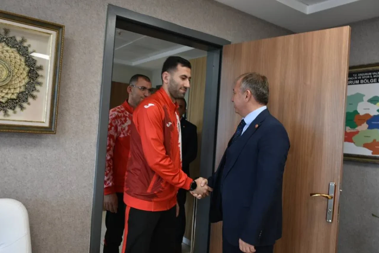 Erzurumlu Sporcu Volkan Kardeşler, İşitme Engelliler Olimpiyatları'nda Bronz ve Gümüş Madalya Kazandı!