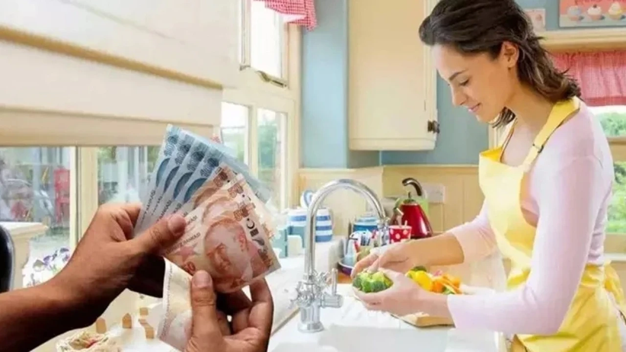 Rizeliler için ev hanımlarına 10 bin TL destek başladı