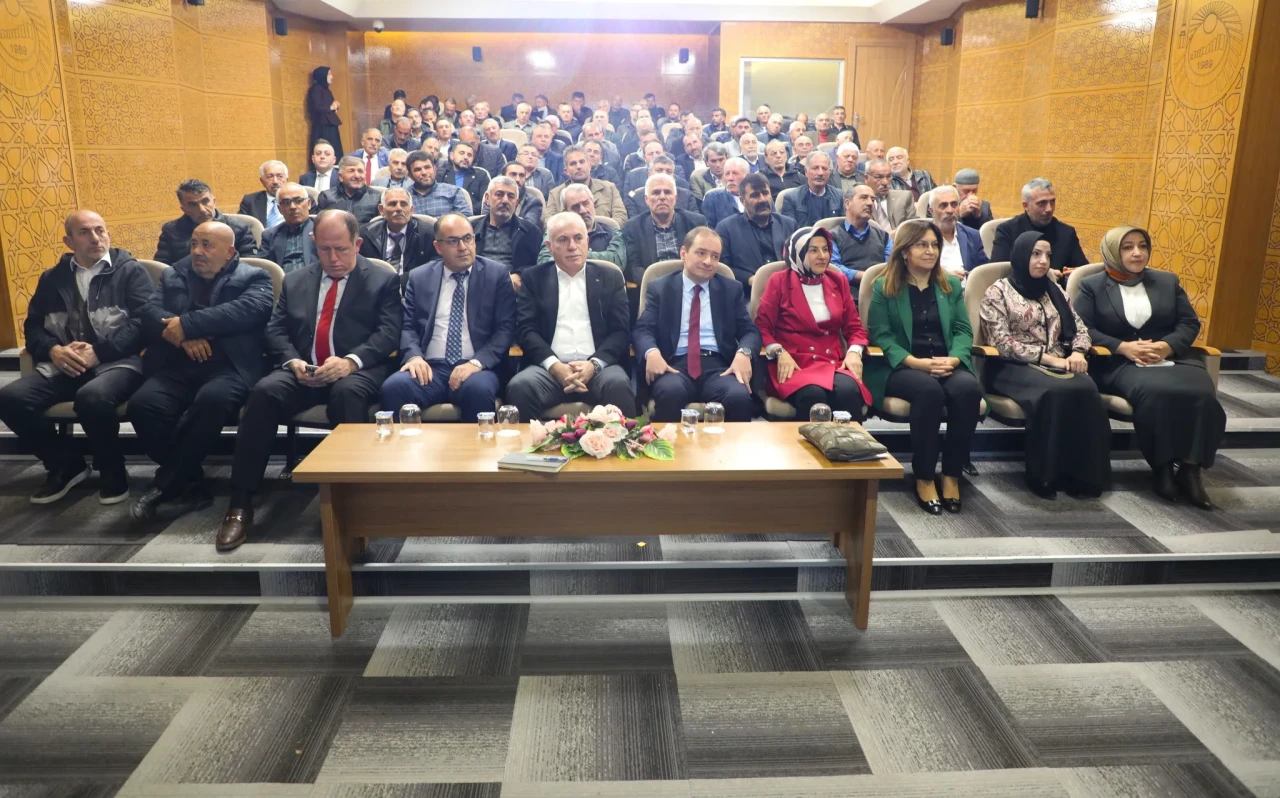 Bayburt'ta Muhtarlar Akademisi Eğitimi Başladı, Koordinasyon ve İletişim Geliştirilecek