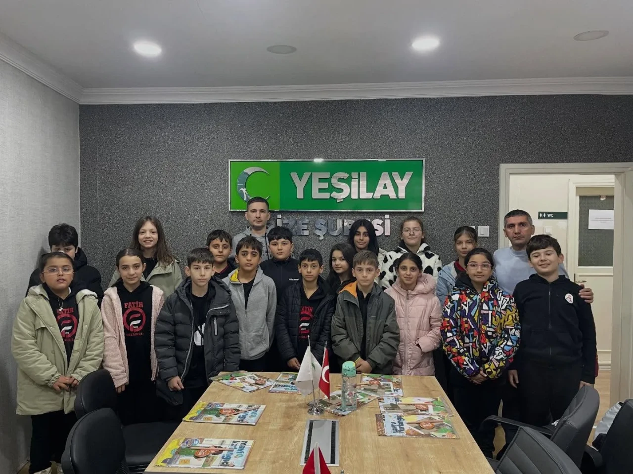 Yeşilay, Fatih Ortaokulu öğrencilerine teknoloji bağımlılığı eğitimi verdi