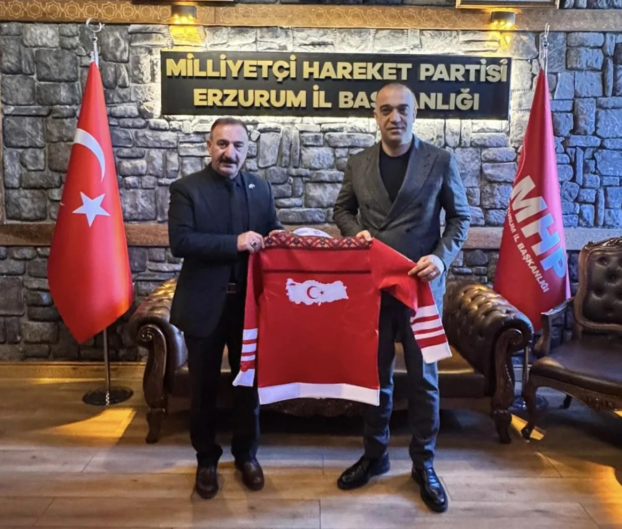 MHP Erzurum Başkanı Yurdagül, A Milli Erkek Curling Takımı'nı kutladı ve başarılarını vurguladı