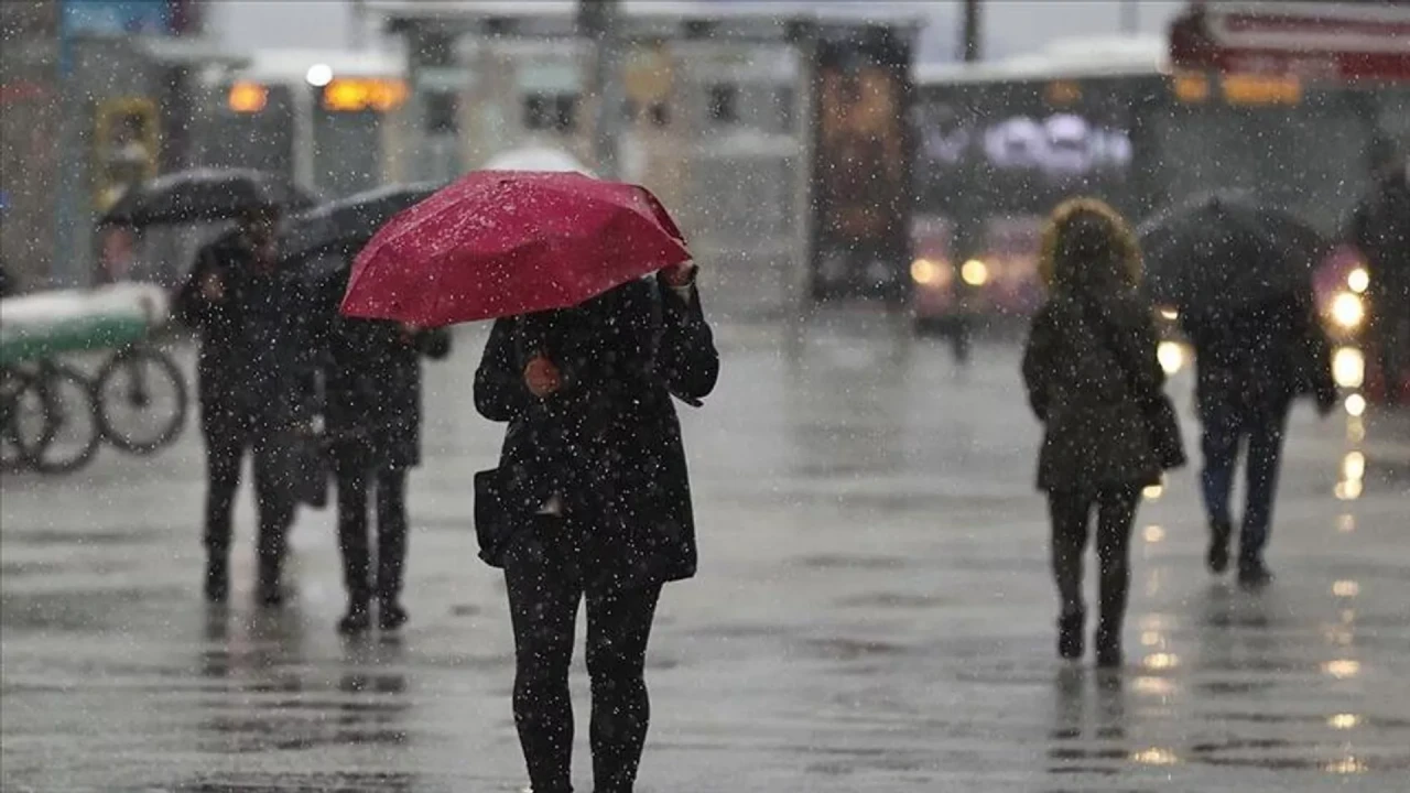 Meteoroloji 'Bugünden başlıyor' diyerek tek tek günleri açıkladı, bayramda tatil yapacaklar dikkat: Hava nasıl olacak?
