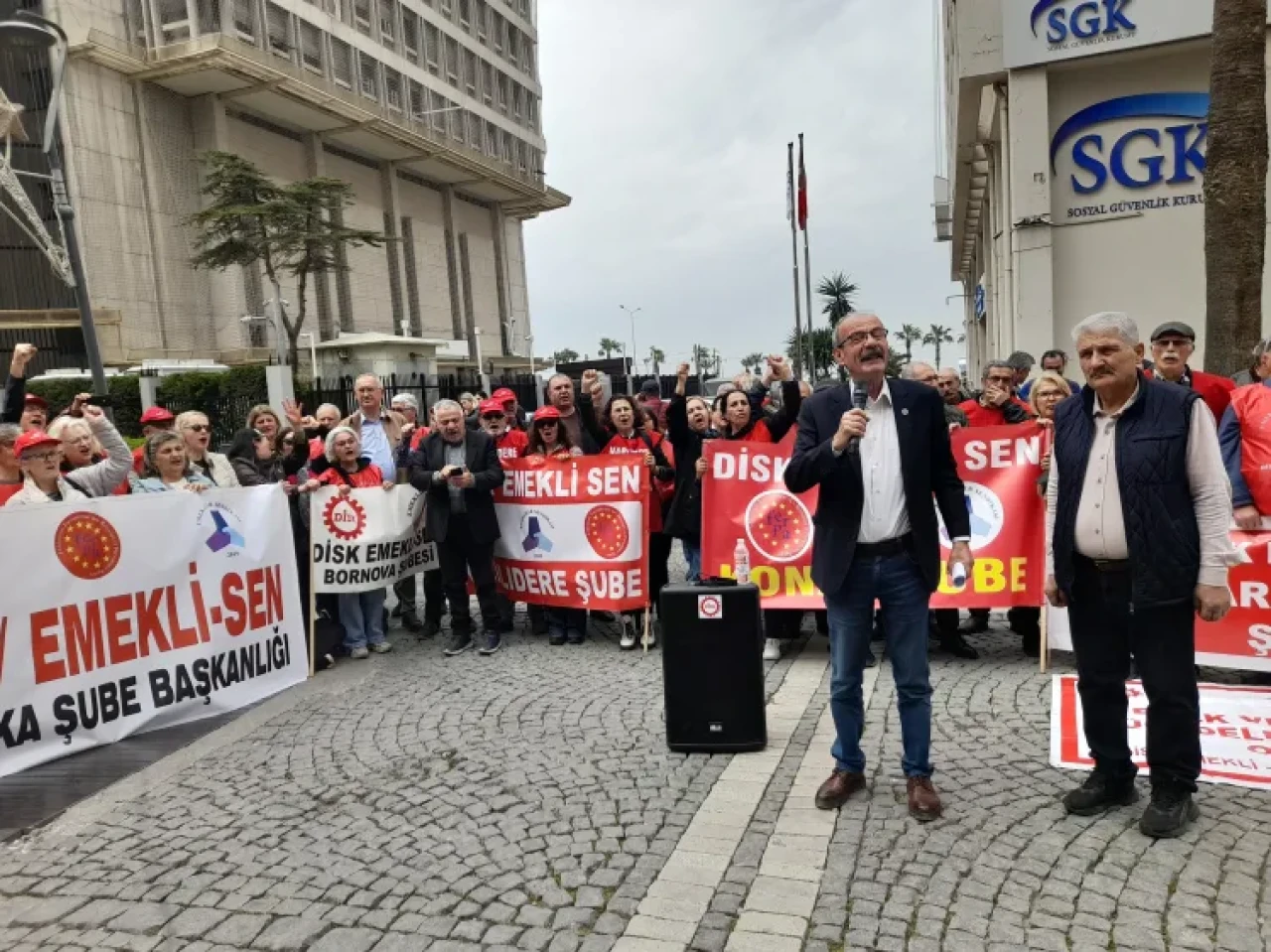 Emeklilerden ikramiye isyanı! Göz koyduğunuz torunlarımızın harçlıklarıdır