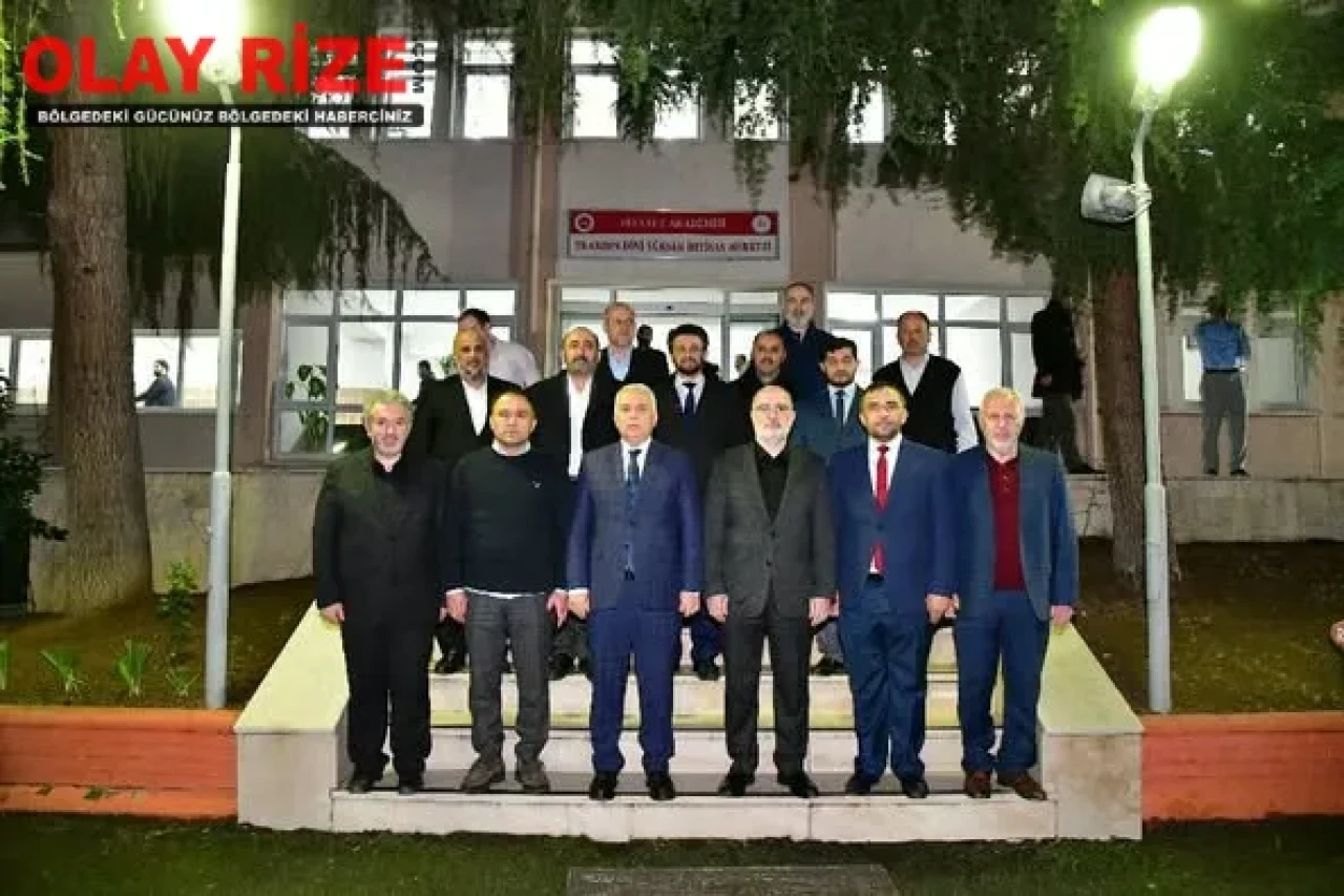 Vali Yıldırım Dini İhtisas Merkezi'nde Sahur Programına Katıldı