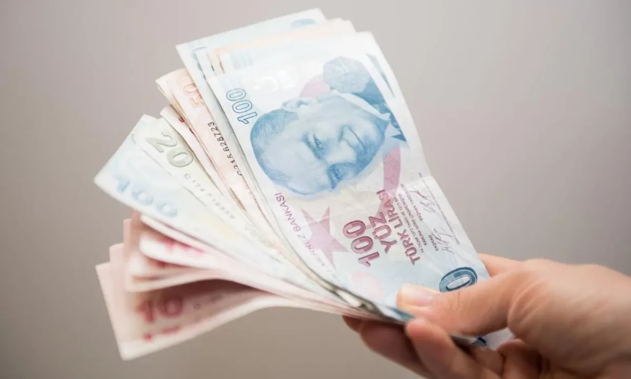 Emeklilere Nisan'da 33 bin TL'ye varan banka promosyonu müjdesi!