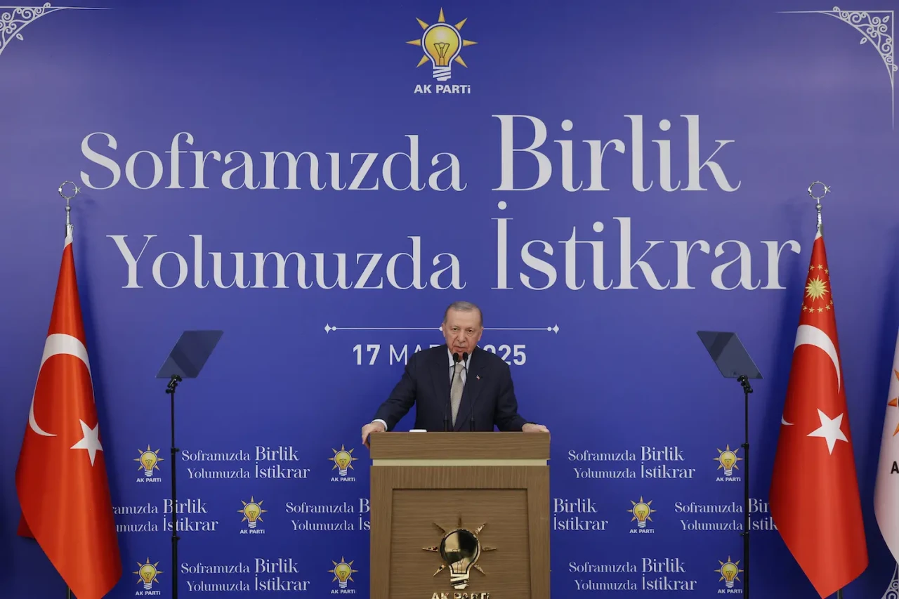Erdoğan: İftarla terörle mücadele ve ekonomik zorluklara vurgu yaptı, birlik çağrısı yaptı