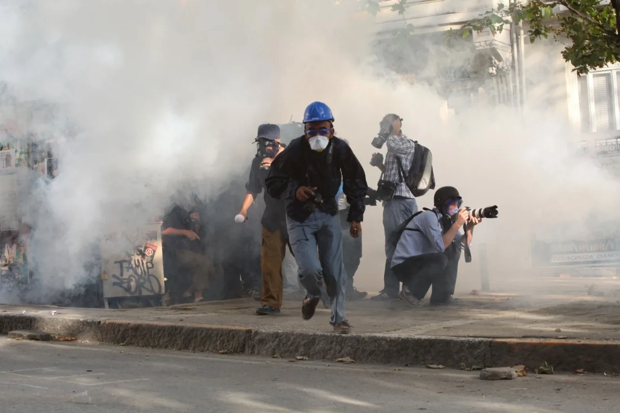 3 gazeteciye adli kontrol kararı