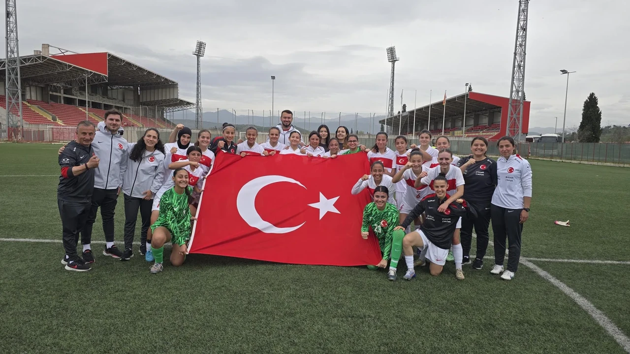 Sırbistan’ı 1-0 mağlup eden Türkiye, UEFA Gelişim Turnuvası birincisi oldu