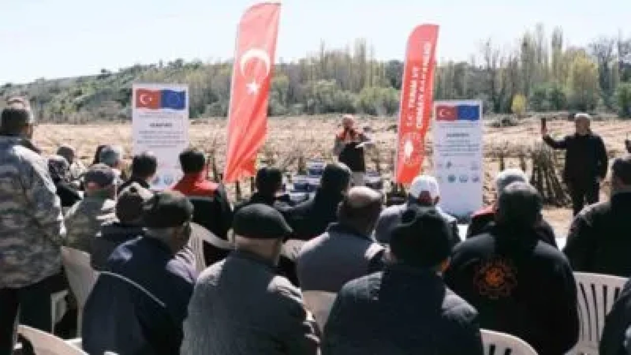MSB duyurdu: 'Yasa dışı yollarla son bir hafta içerisinde, 3'ü terör örgütü mensubu olmak üzere 93 şahıs y...