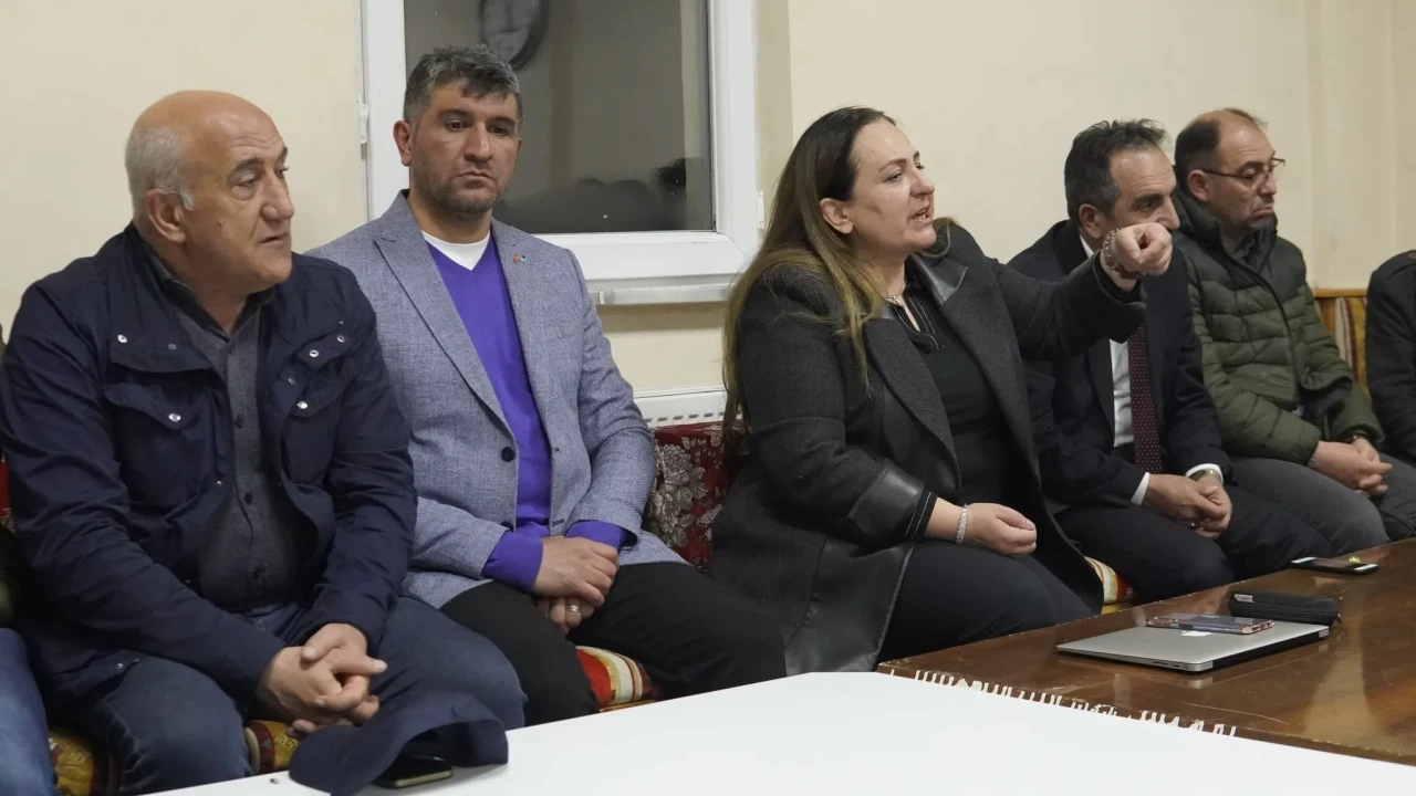 Canan Uçar, Erzurum'da süt üreticileriyle buluşarak sorunları meclise taşıyacağını duyurdu!