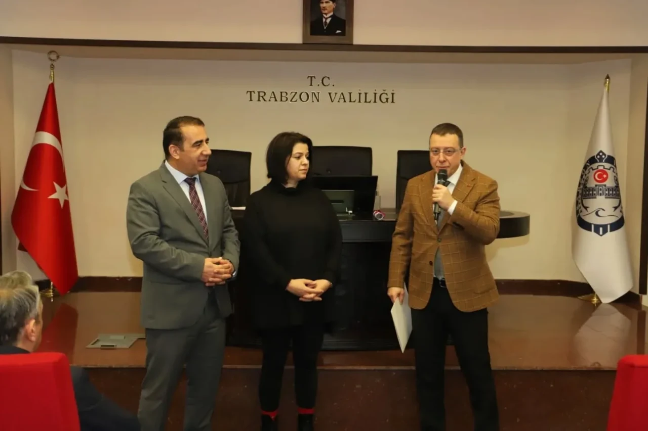 Bağımlılıkla Mücadele Kurulu Toplandı, Sigara Bırakma Belgeleri Dağıtıldı