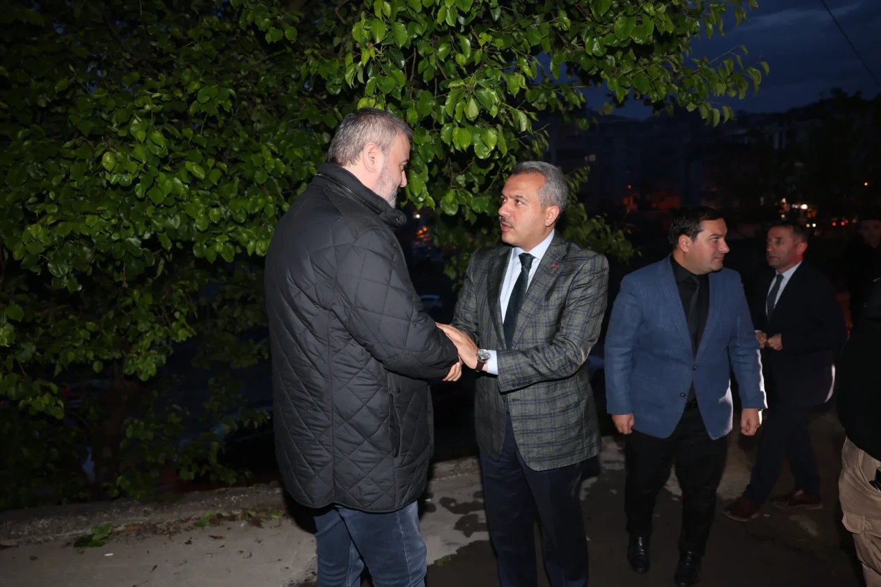 Rize Valisi Baydaş, Avni Ziya Bakoğlu'nun vefatı üzerine taziye ziyaretinde bulundu