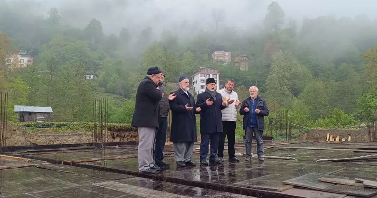 İl Müftüsü Aydın, Çataldere'deki Kur’an kursu inşaatını inceledi, hızlandırılmasını talep etti