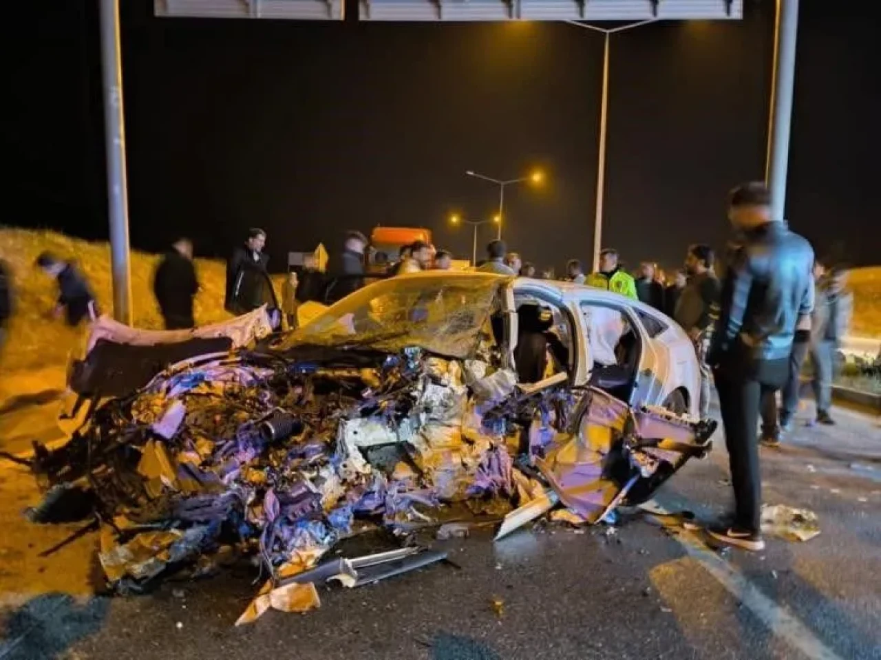 Feci kaza: 3 ölü, 2 yaralı