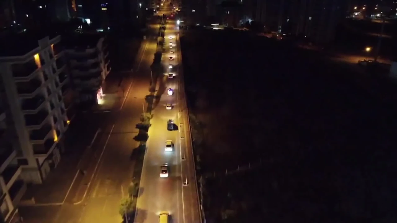 Türkiye'de uyuşturucu operasyonu: 484 kg uyuşturucu ve 7.8 milyon hap ele geçirildi, 516 tutuklandı.