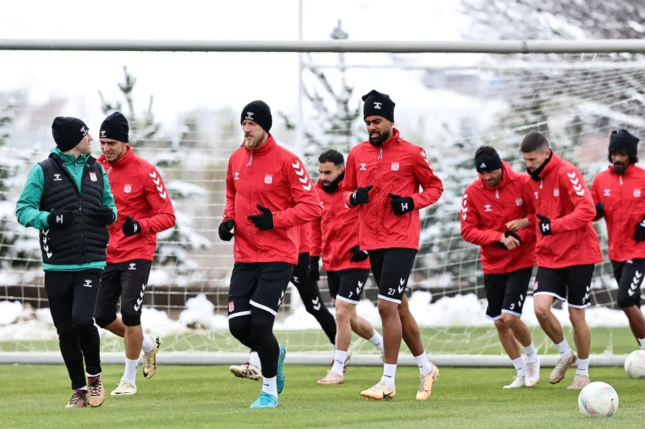 Sivasspor, Fenerbahçe maçına hazırlanıyor