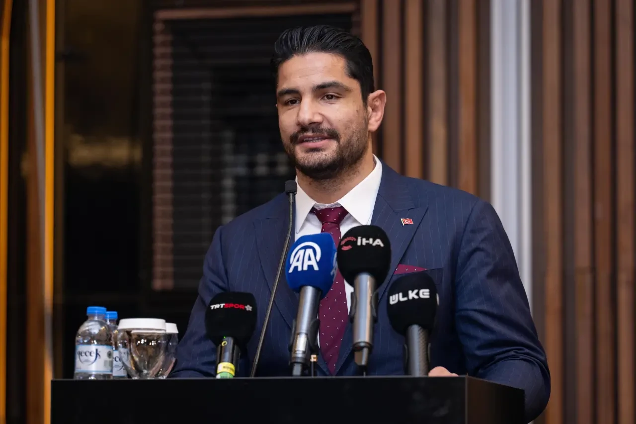 Taha Akgül: Camiamızı kalkındırmaya çalışıyoruz