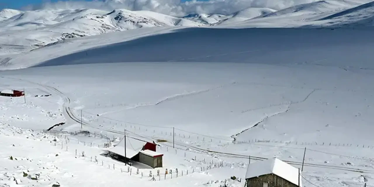 Trabzon, Bayburt, Ordu ve Giresun'da kar sürprizi