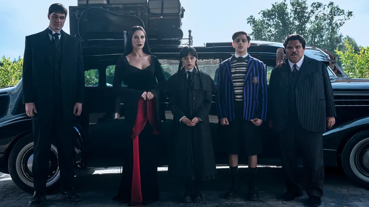 Çarşamba Sezon 2: Çıkış Tarihi, Oyuncu Kadrosu, Son Haberler ve Bilmeniz Gereken Her Şey