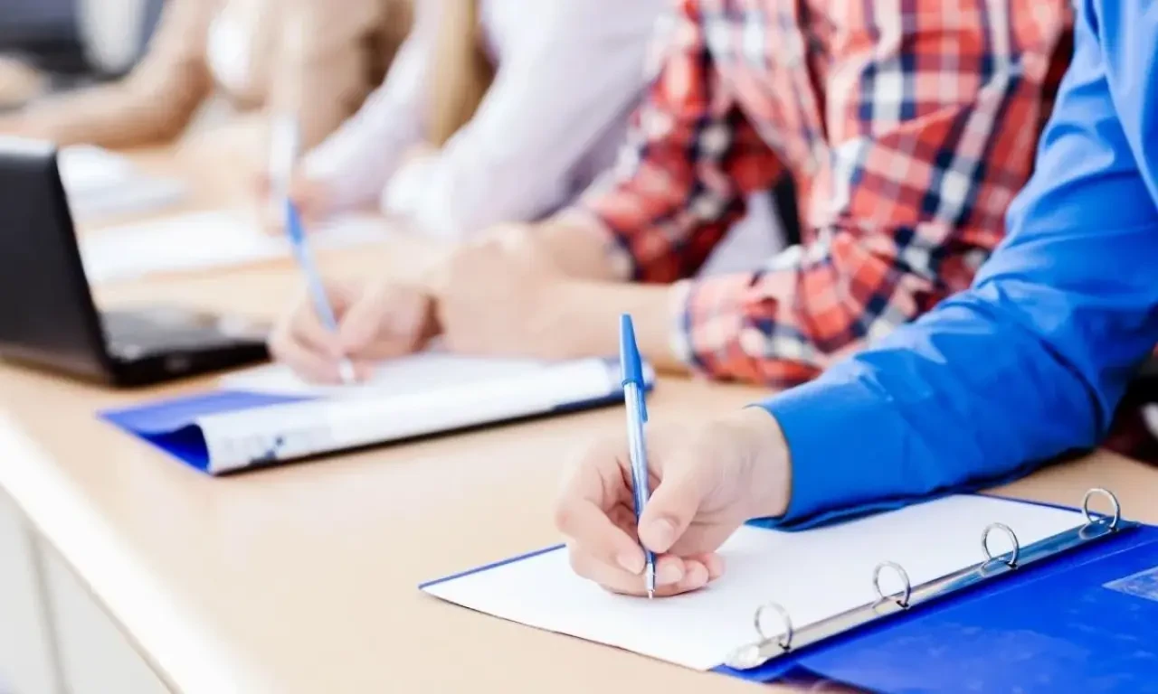 Okullar 20 Mayıs Günü Resmi Tatil Mi? Üniversitelerde Ders Var Mı, Valilik Açıklama Yaptı Mı?