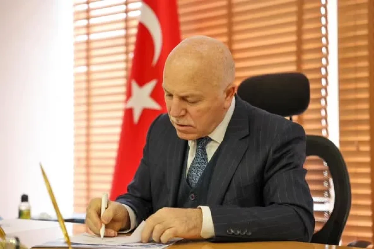 Erzurum Belediye Başkanı Mehmet Sekmen Halk Günü Buluşmasında Hemşehrileriyle Bir Araya Geldi