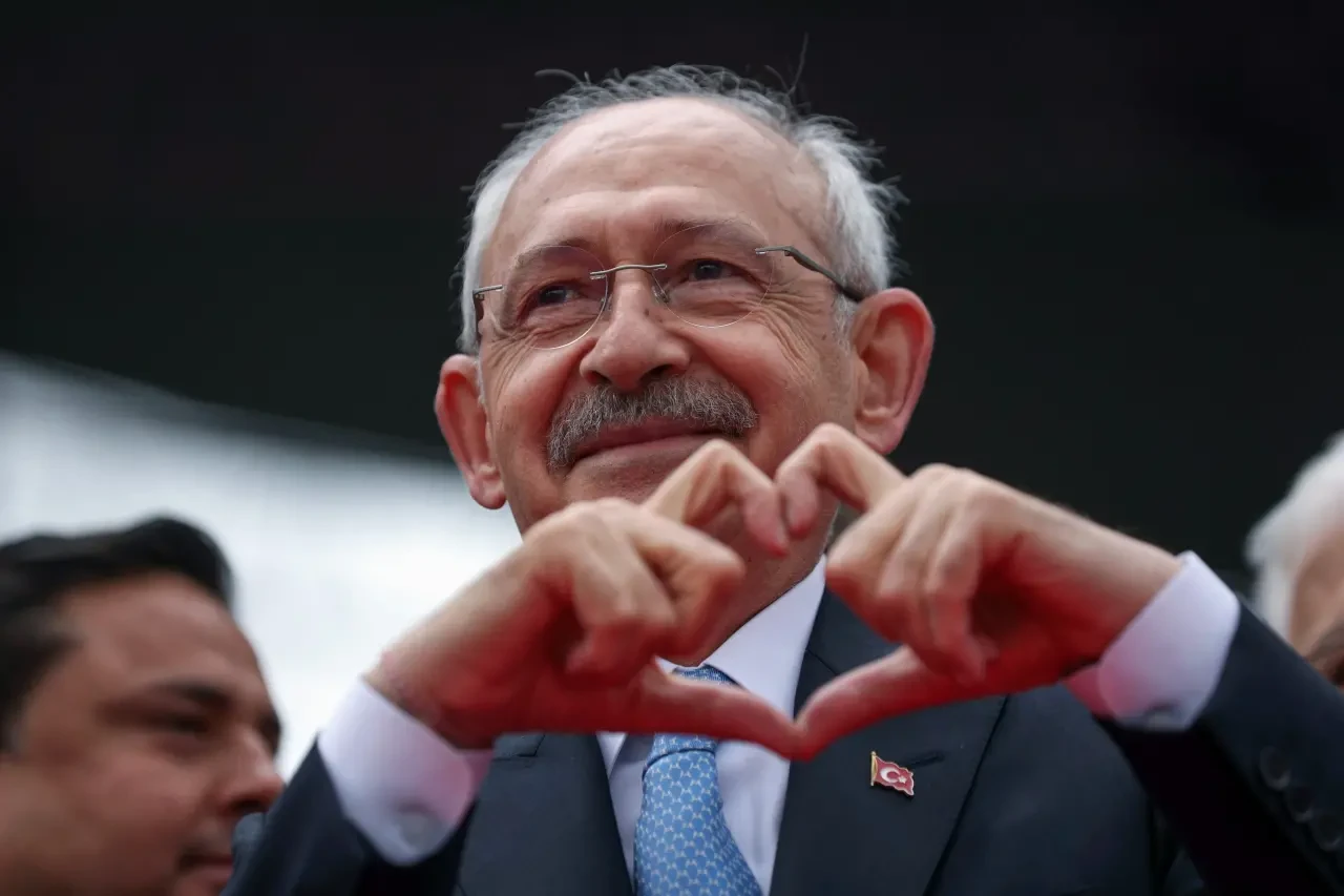CHP'de Kurultay Öncesi Kriz: Kılıçdaroğlu'nun Geri Dönüşü Tartışılıyor
