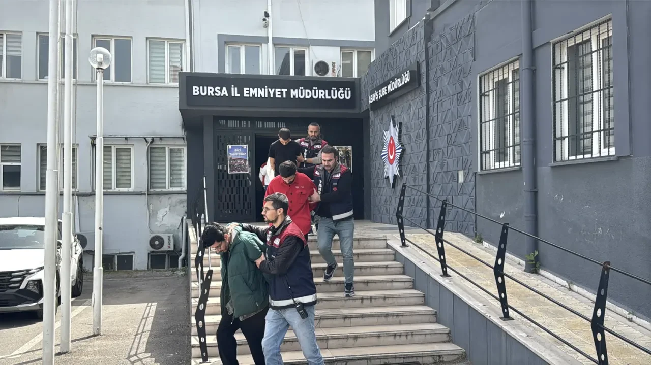 Dolandırıcılık operasyonunda 19 şüpheli yakalandı, 12'si tutuklandı!
