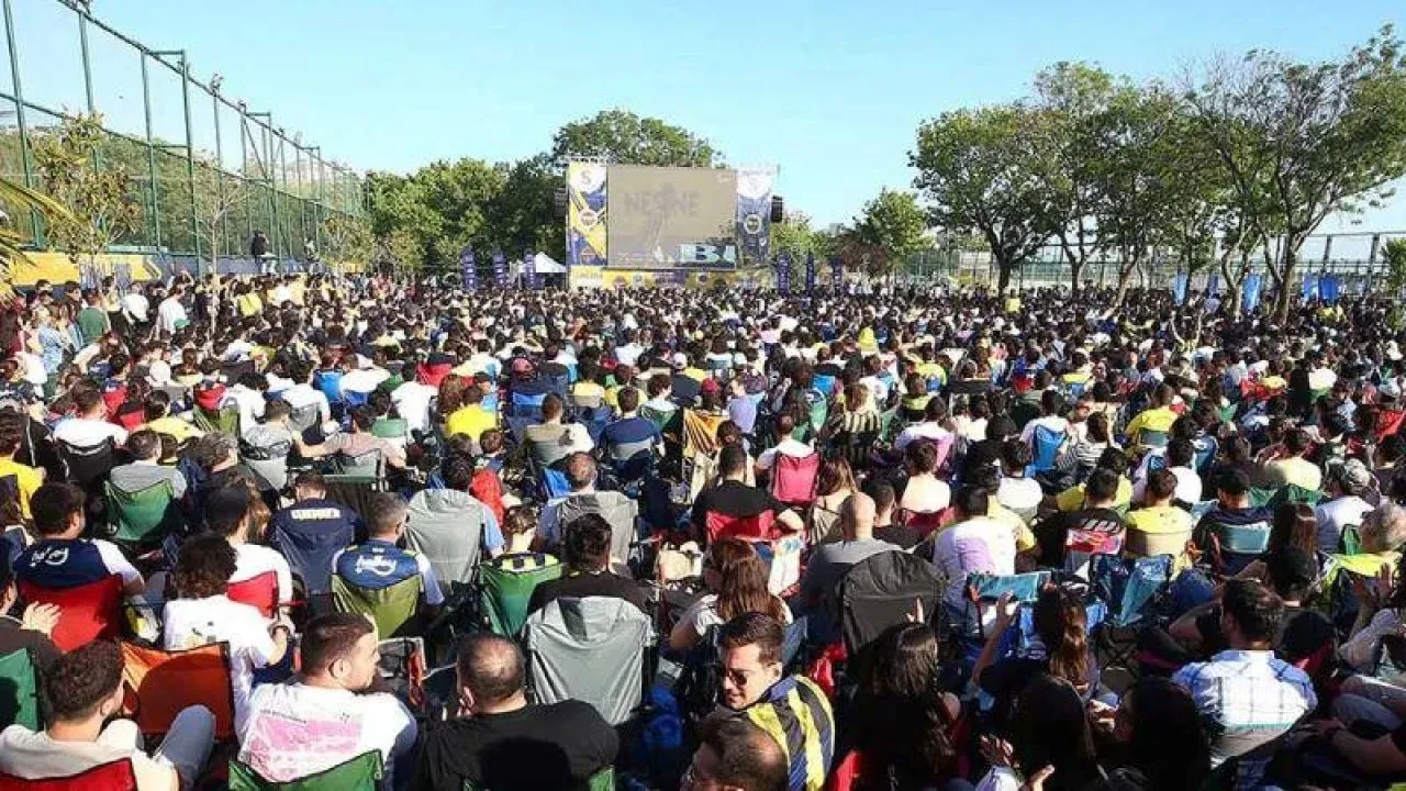 Türkiye Tek Yürek: Fenerbahçe Finali Dev Ekranlarda Yayınlanacak