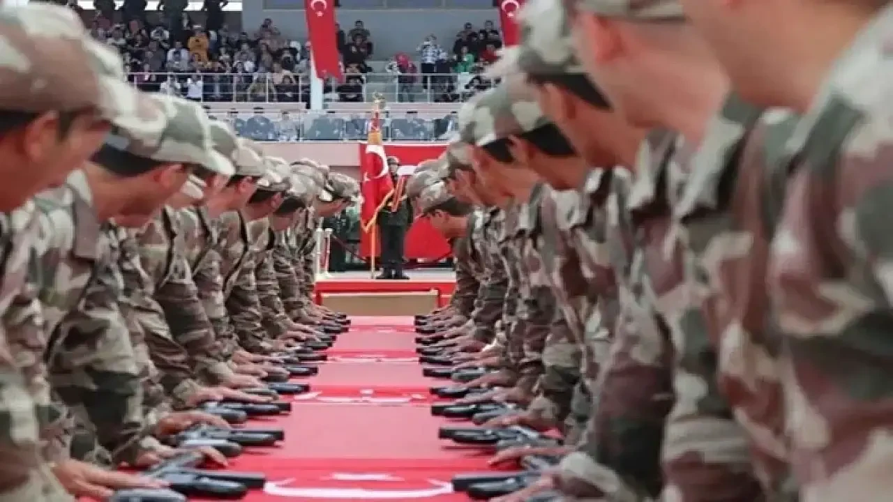 Askerlik 3 Ay mı Oldu? Son Dakika MSB Açıklaması Ne?