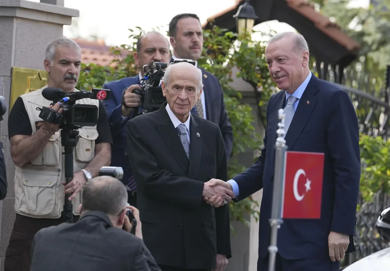 Bahçeli: Türk milletinin geleceği için Erdoğan'a ihtiyaç var
