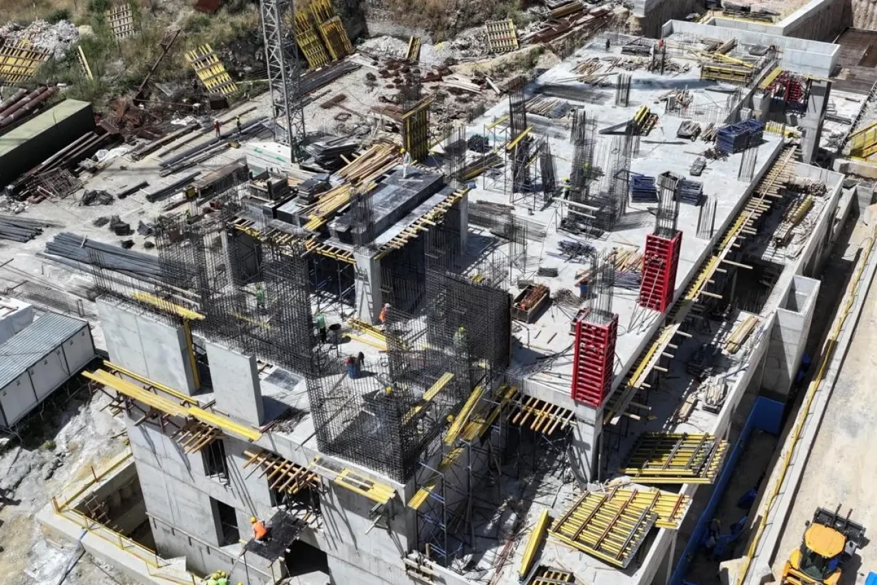 İzmir'de Modern Eşrefpaşa Hastanesi'nin Yeni Ek Binası İnşaatı Hızla İlerliyor