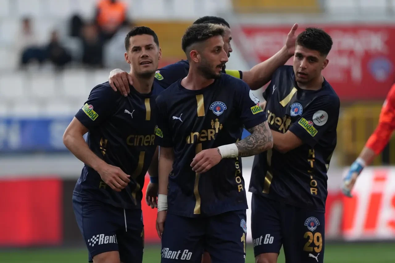 Kasımpaşa-Göztepe: Süper Lig'de son karşılaşma heyecanı!