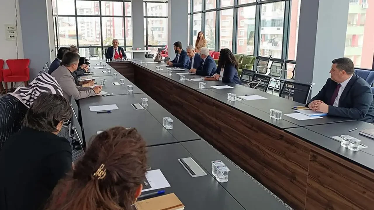 Roman Vatandaşların Yaşam Koşullarının İyileştirilmesi İçin Toplantı Düzenlendi