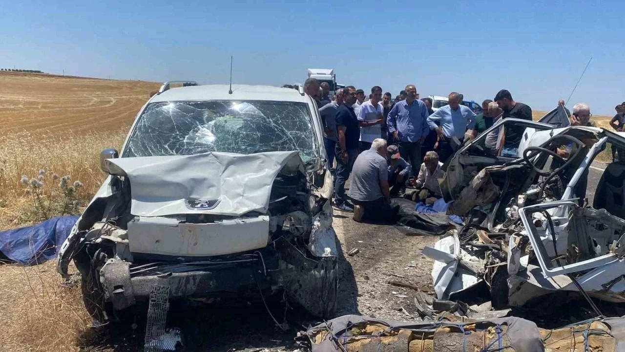Adıyaman'da trafik kazası: 3 ölü, 2 yaralı, soruşturma başlatıldı