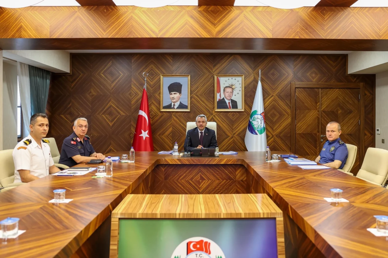 Güvenlik güçleri video konferansta bir araya geldi, asayiş stratejileri ve kriz yönetimi tartışıldı