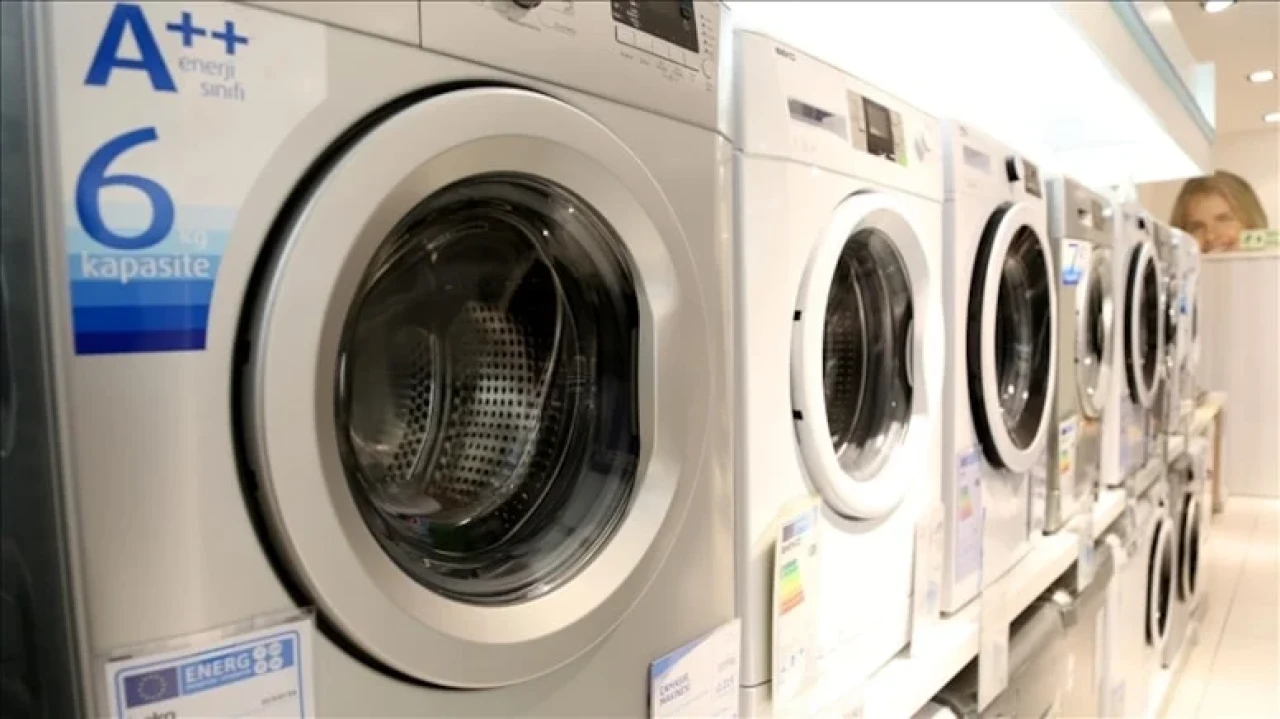 Beyaz eşya sektöründe Mayıs'ta iç satışlar ve üretimde ciddi daralma kaydedildi.