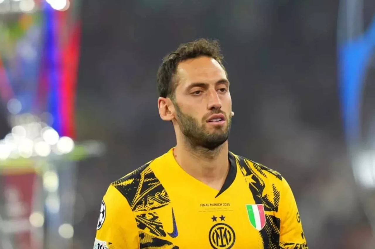 Hakan Çalhanoğlu'nun bacağındaki zorlanma, Inter'deki hazırlık dönemini tehdit ediyor!