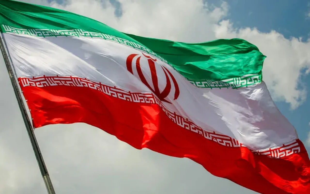 İran, ABD'ye karşı misilleme ve yeni nükleer önlemler alacaklarını açıkladı