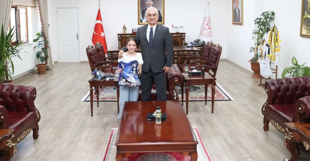 Muş’un Badminton Yıldızı Zeynep Alarslan’dan Gurur Verici Başarı