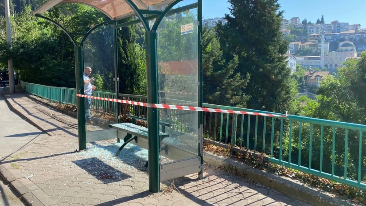 Veliahmet Mahallesi'nde Gizemli Kimyasal Kalıntılar ve Kırık Durağa Tepkiler