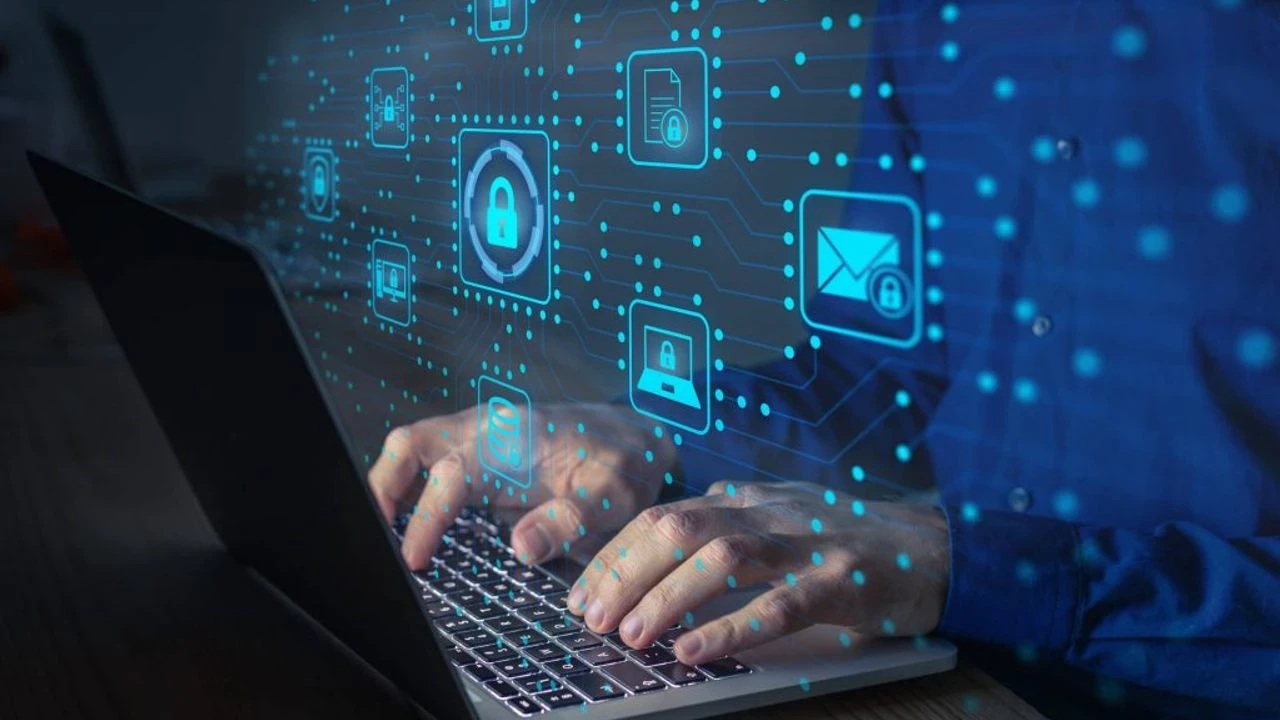 Türkiye’de siber suçlarla mücadelede operasyon: 284 şüpheli yakalandı