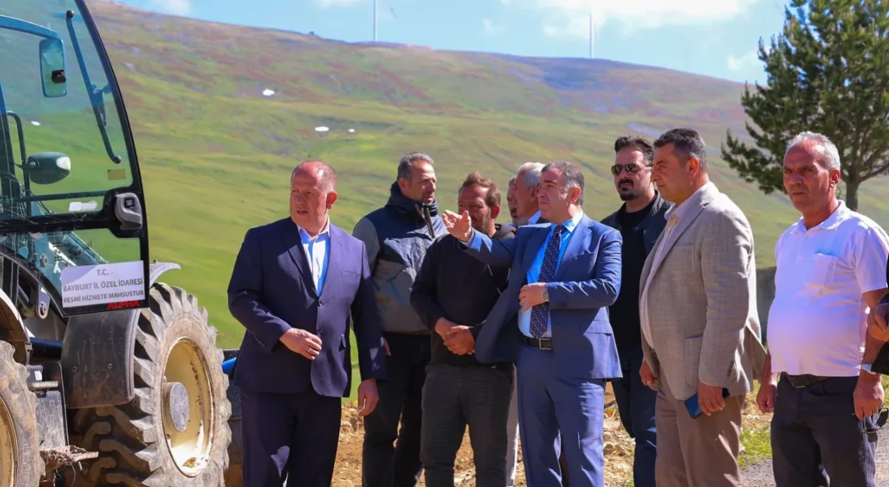 Bayburt Valisi Mustafa Eldivan, Günbuldu Köyü’nde Isale Hattı Çalışmalarını İnceledi