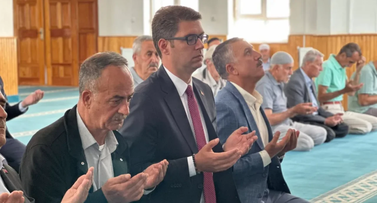 Erciş Kaymakamı Şehit Uzman Çavuş Uğur Sağlam Mevlid-i Şerif Programına Katıldı