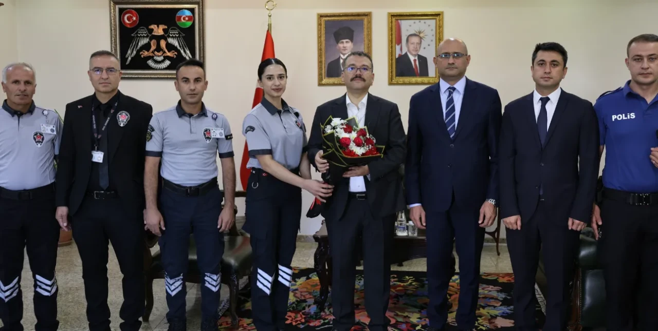 Iğdır Valisi Ercan Turan'dan Özel Güvenlik Haftası’nda Anlamlı Kabul