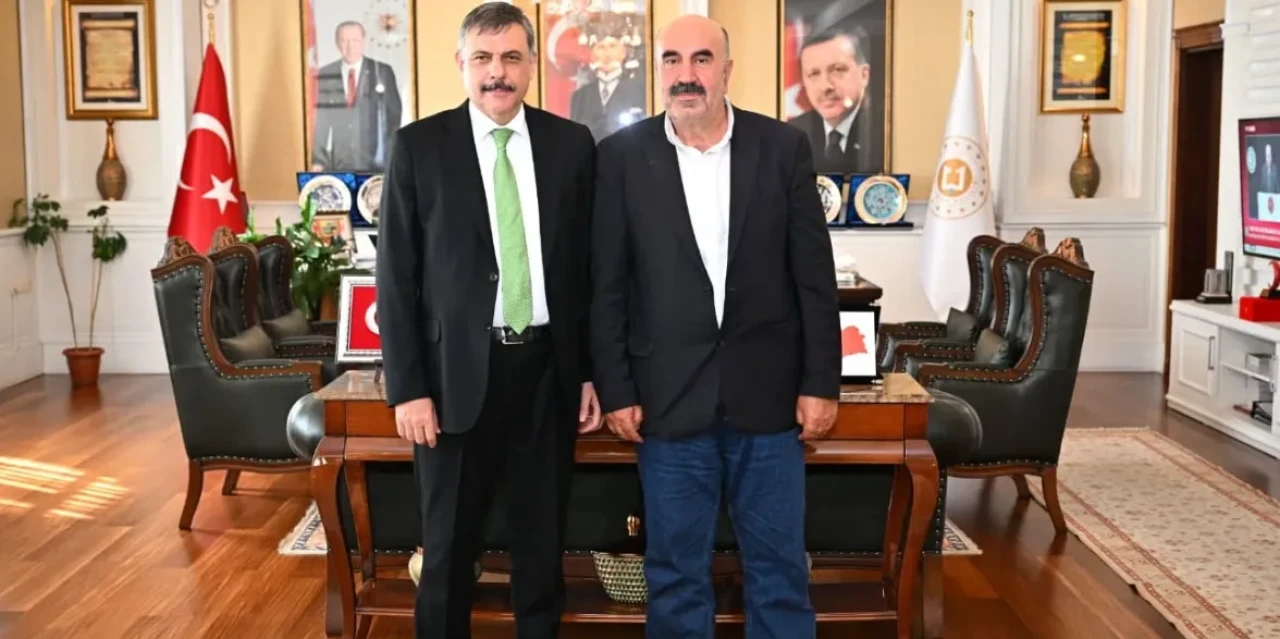 Vali Mustafa Çiftçi, Eski Mesai Arkadaşı Mehmet Yıldırım’ı Makamında Ağırladı