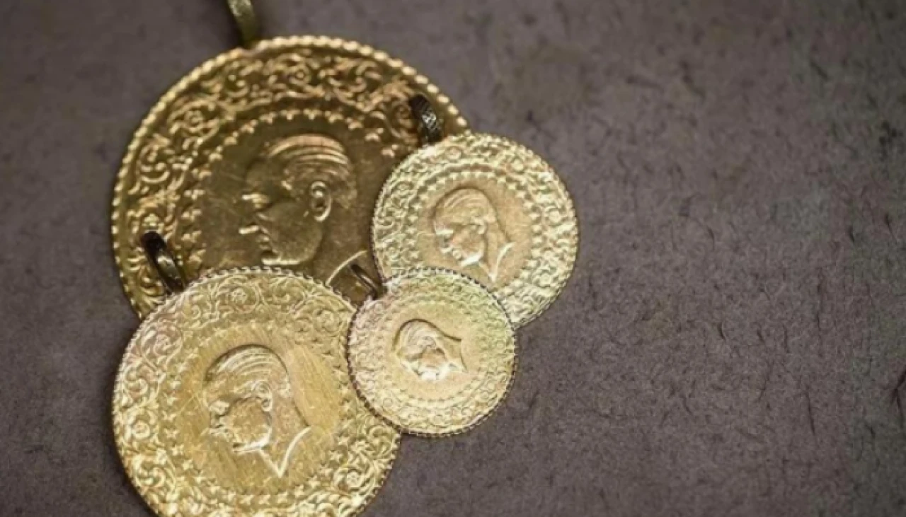 Altın fiyatları 11 Temmuz'da dalgalanma süreçlerine yanıt veriyor, yatırımcılar dikkatli olmalı.