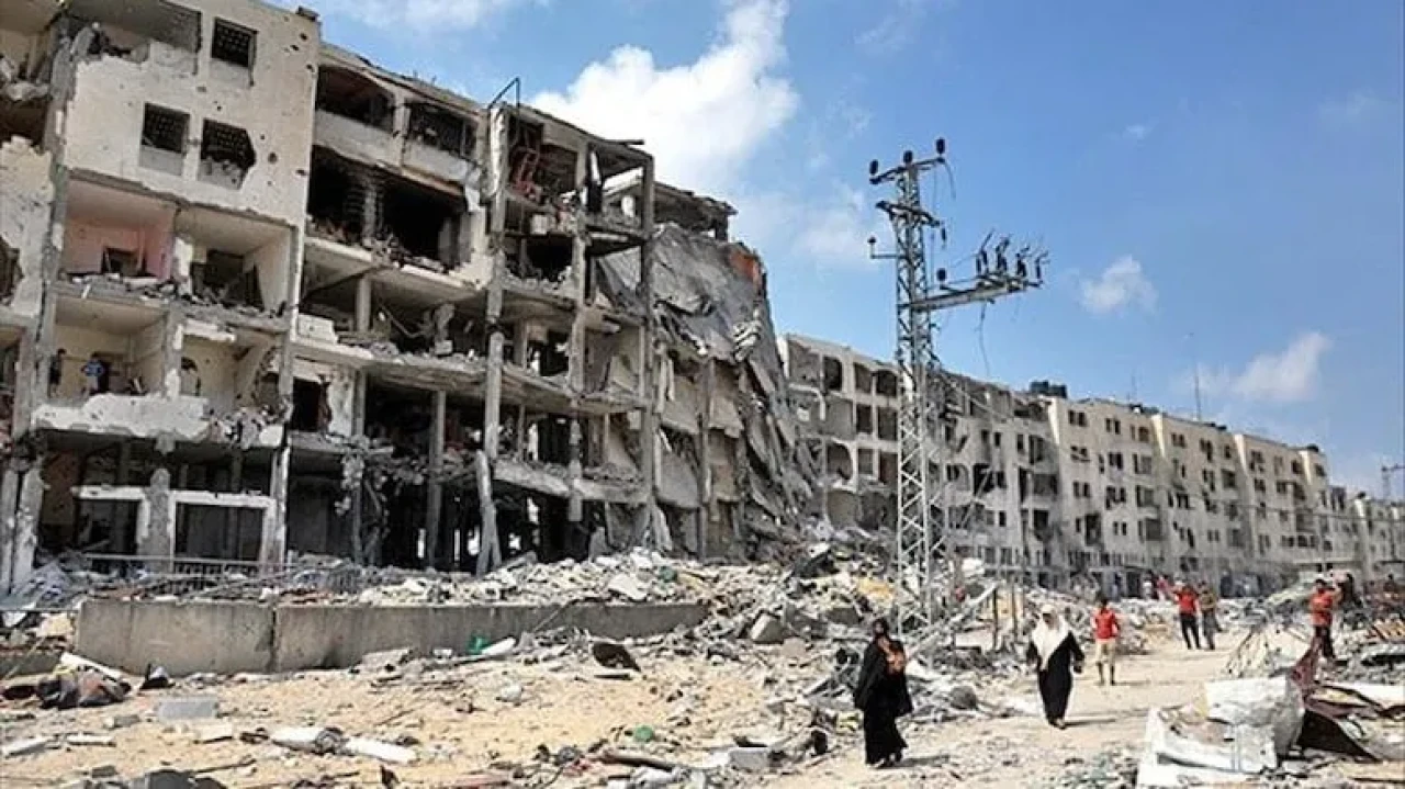 Gazze'deki can kaybı 57 bin 882'ye ulaştı, insani durum kritik seviyeye yükseldi