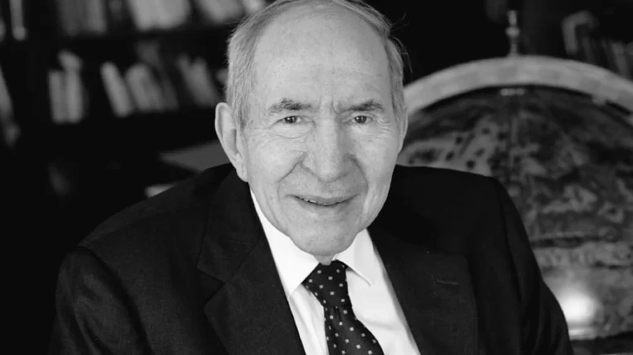 Eski CHP Genel Başkanı Altan Öymen 93 yaşında hayatını kaybetti